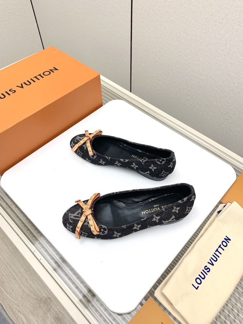 Louis Vuitton Low Shoes